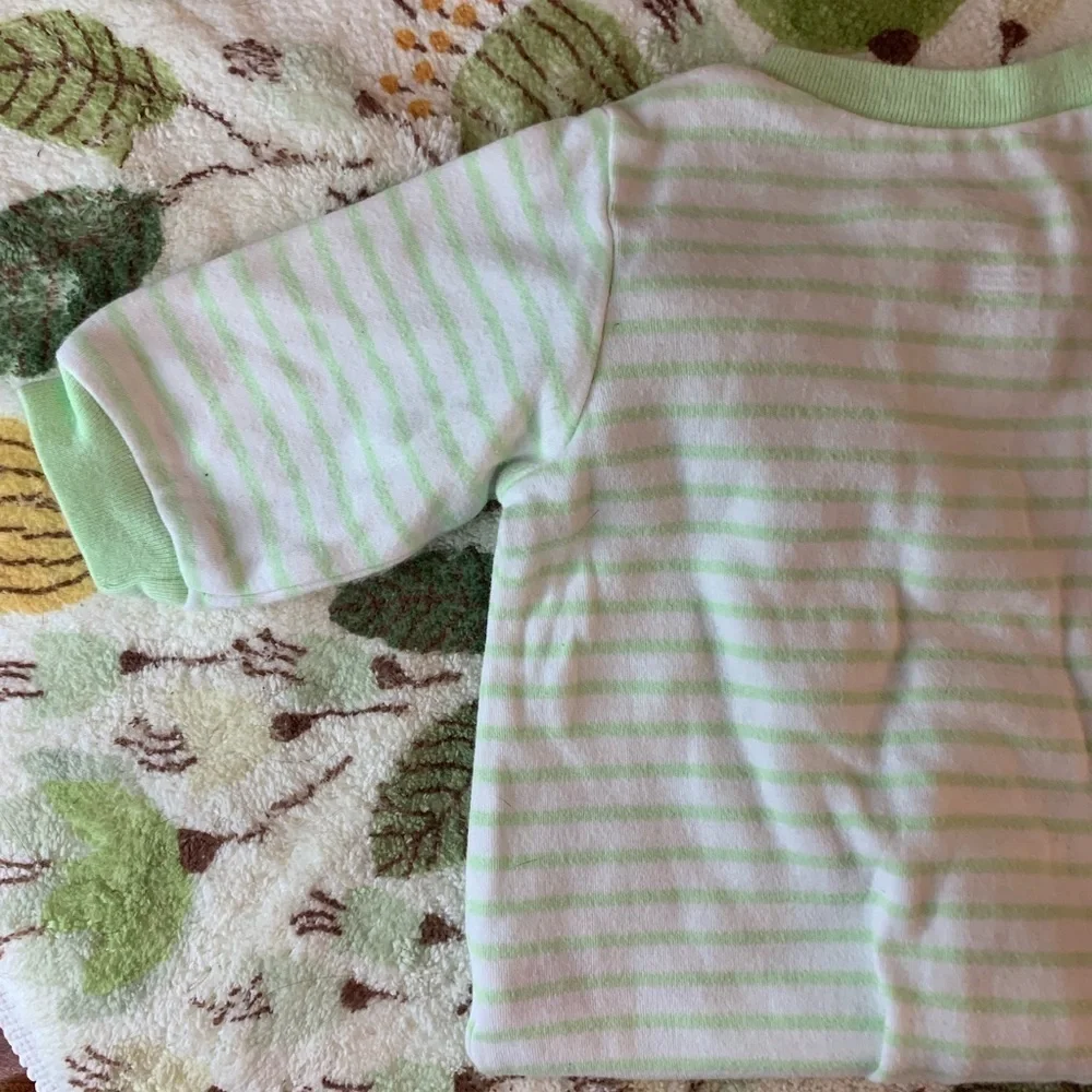 Carter’s Just One Year light weight sleeper size 3 months